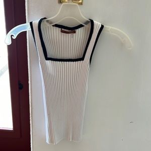 Belldini 2 piece top. Tank top and zipper sweater size M